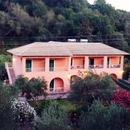 Rossi's Apartament Moraitika